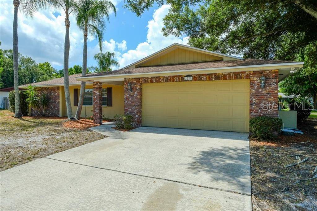 Dunedin, FL 34698,2221 COLONIAL DR