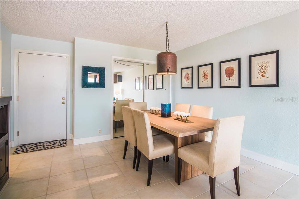 Clearwater Beach, FL 33767,255 DOLPHIN PT #409