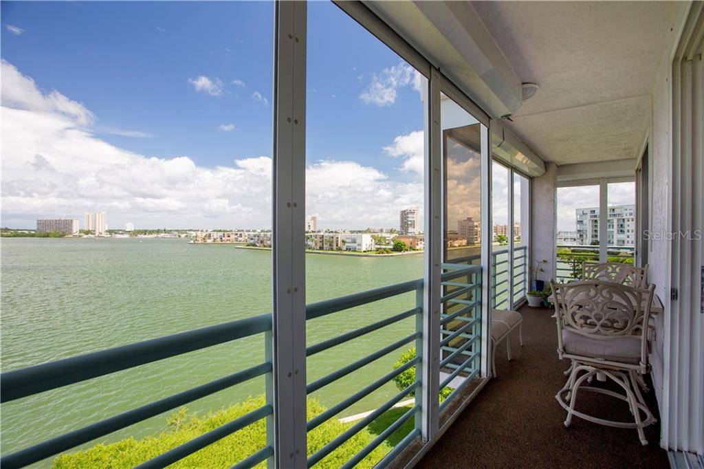 St Pete Beach, FL 33707,8021 SAILBOAT KEY BLVD S #406