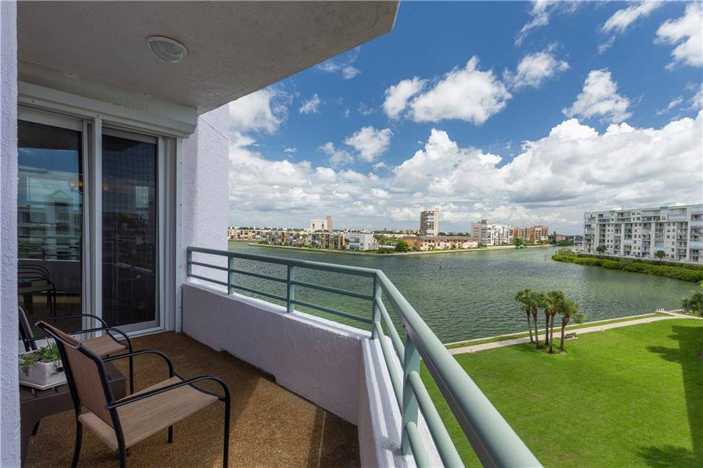 St Pete Beach, FL 33707,8021 SAILBOAT KEY BLVD S #406