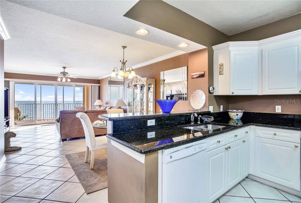 North Redington Beach, FL 33708,16450 GULF BLVD #562