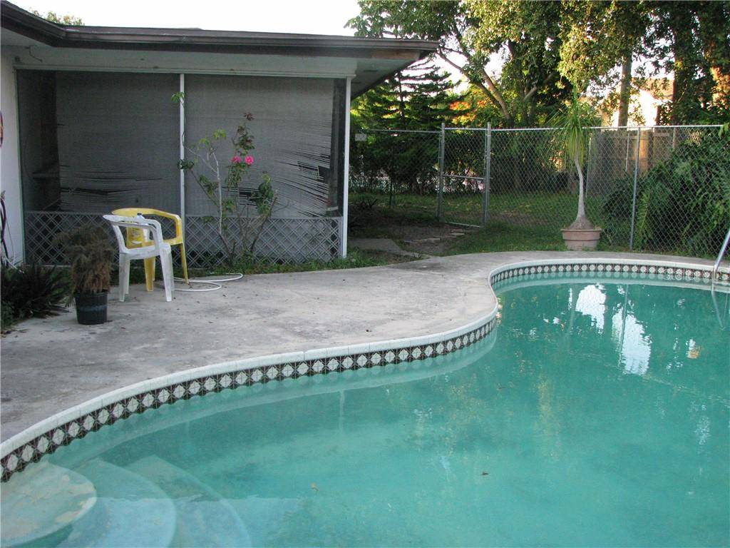 Dunedin, FL 34698,2612 COLONY DR