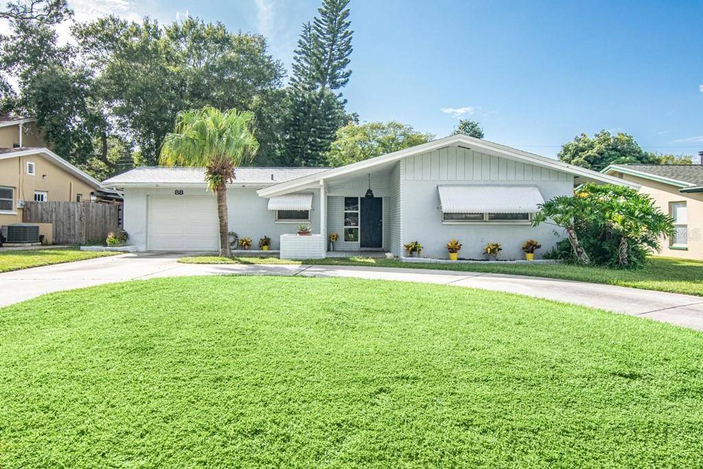 Dunedin, FL 34698,88 OAKWOOD DR