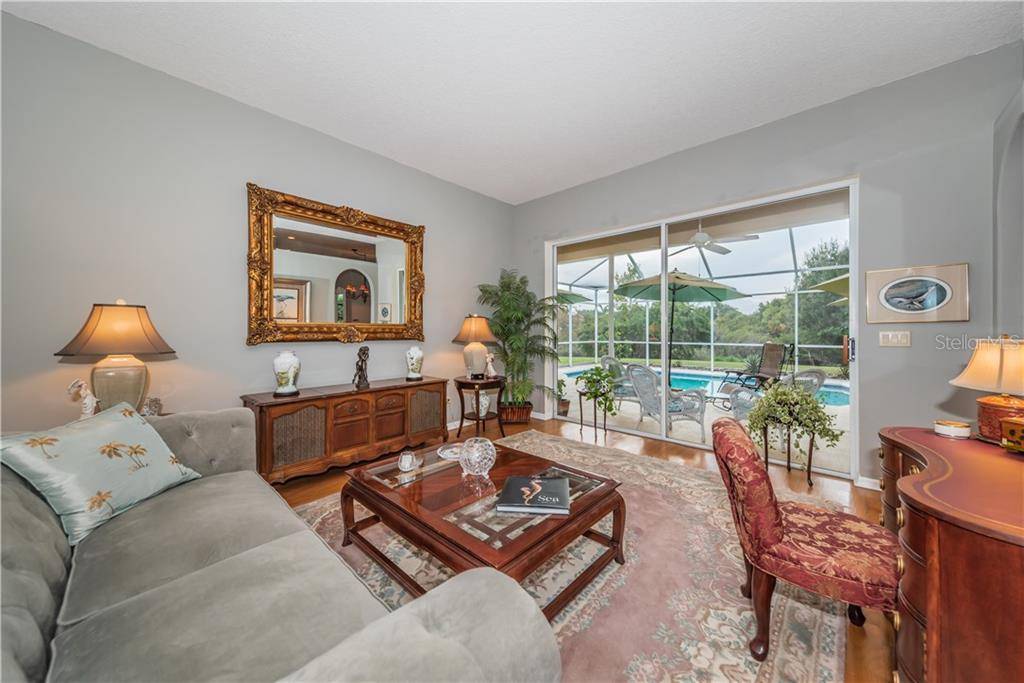 Tarpon Springs, FL 34689,723 WATERSIDE CT