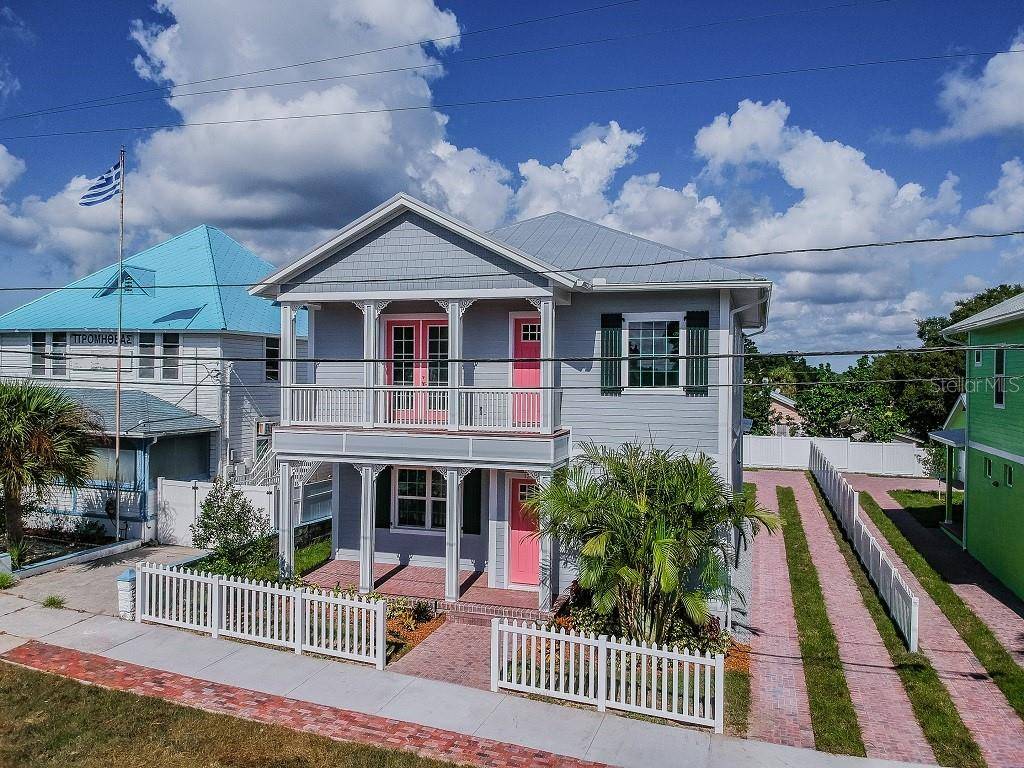 Tarpon Springs, FL 34689,129 E ORANGE ST