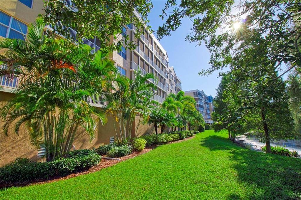 Largo, FL 33771,960 STARKEY RD #9203