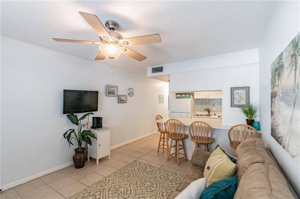 Treasure Island, FL 33706,8475 W GULF BLVD #6