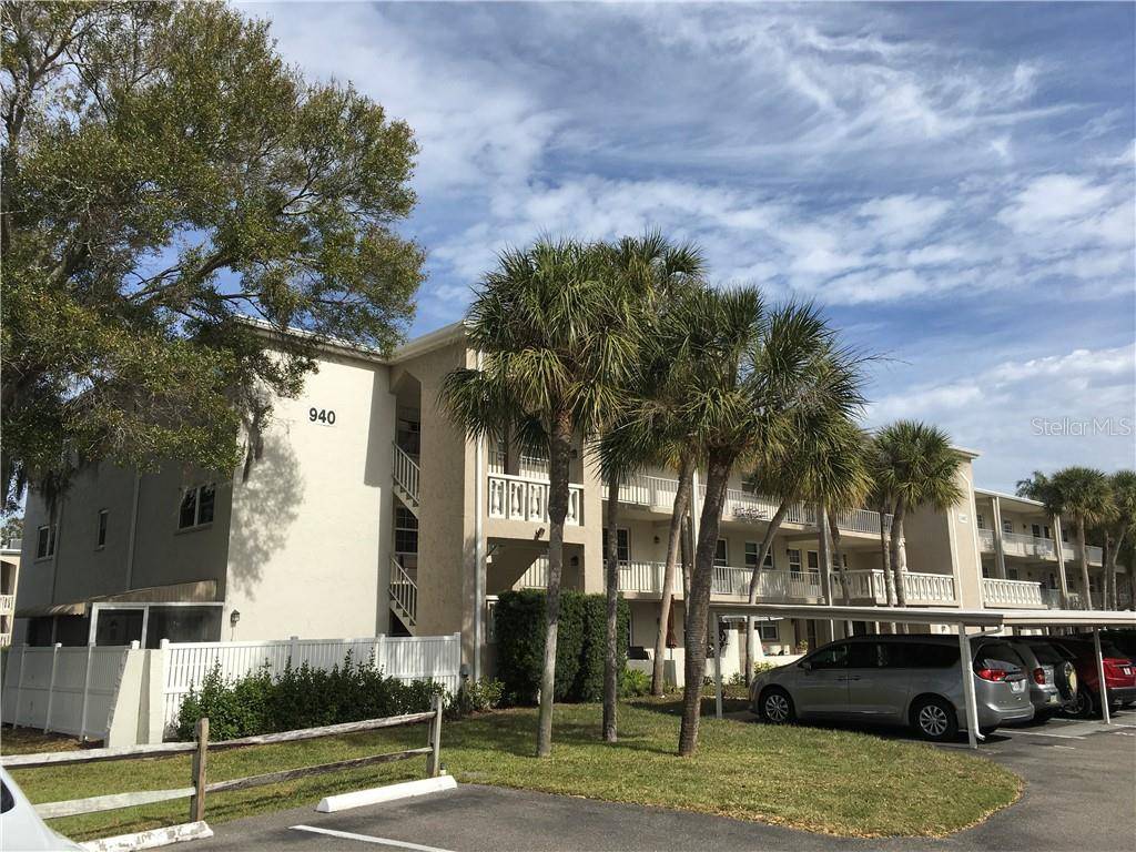 Dunedin, FL 34698,940 VIRGINIA ST #207