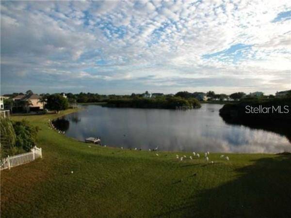 Tarpon Springs, FL 34689,SANDPIPER POINTE CT