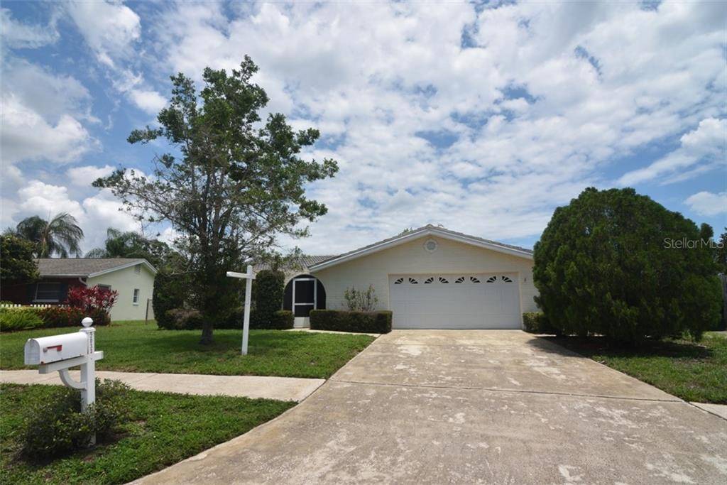 Dunedin, FL 34698,2033 BRIARWOOD ST