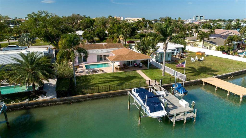 Treasure Island, FL 33706,35 DOLPHIN DR