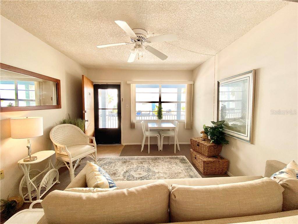 Treasure Island, FL 33706,8475 W GULF BLVD #20