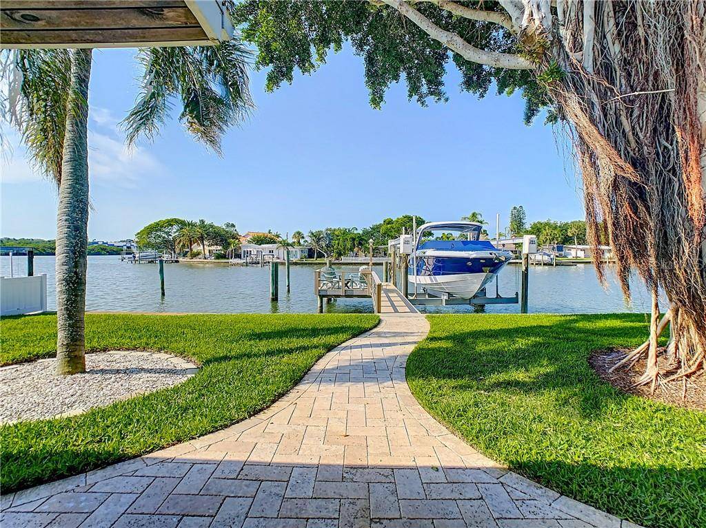 Indian Rocks Beach, FL 33785,361 LA HACIENDA DR