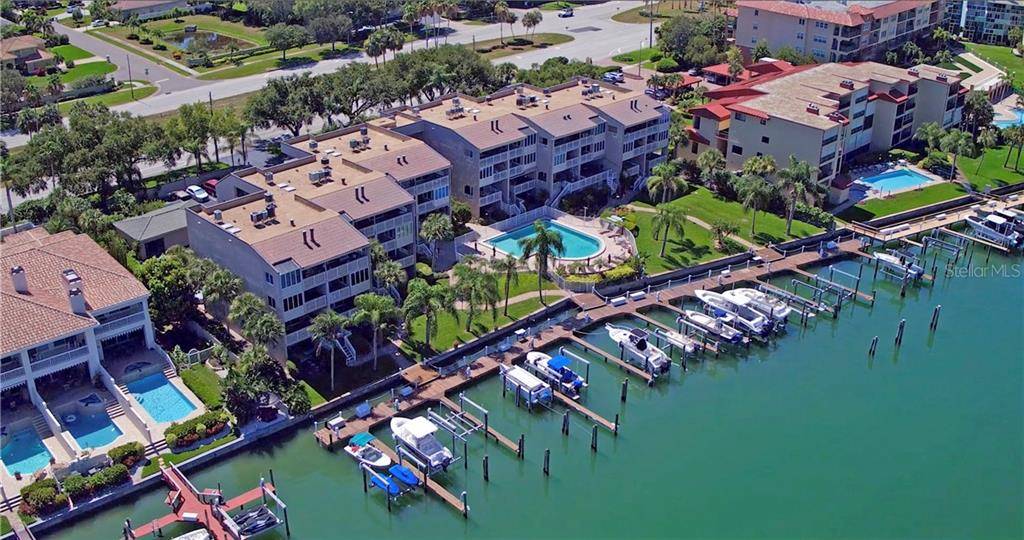 Tierra Verde, FL 33715,936 PINELLAS BAYWAY S #T-11