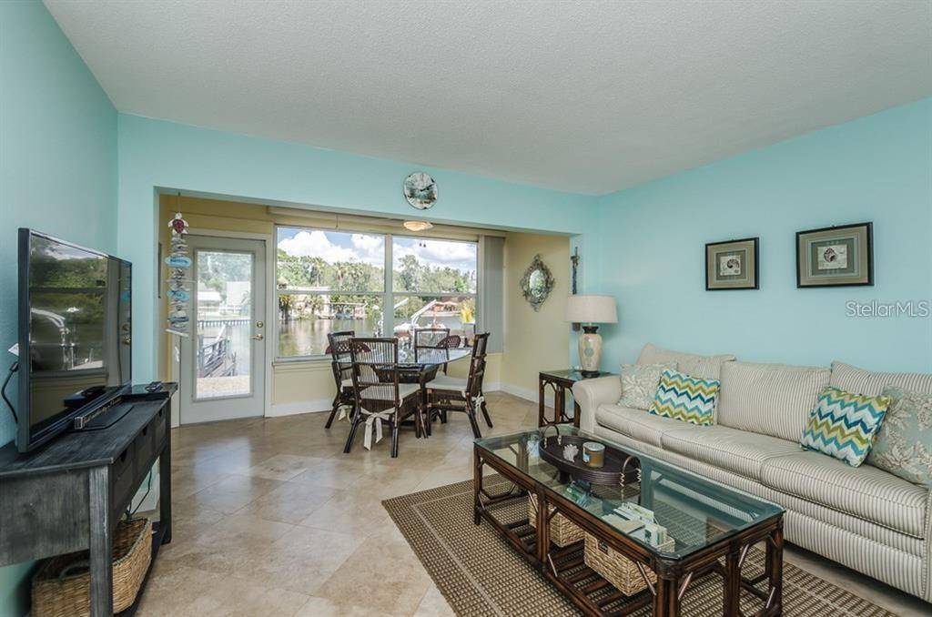 Palm Harbor, FL 34683,587 WESTWINDS DR #587