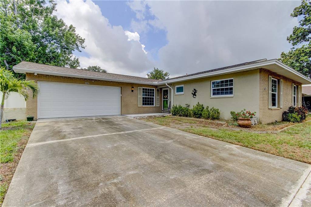 Dunedin, FL 34698,2216 STACY CT