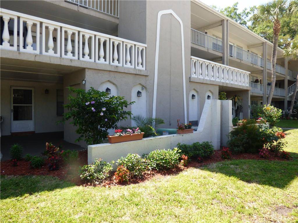 Dunedin, FL 34698,841 PATRICIA AVE #206