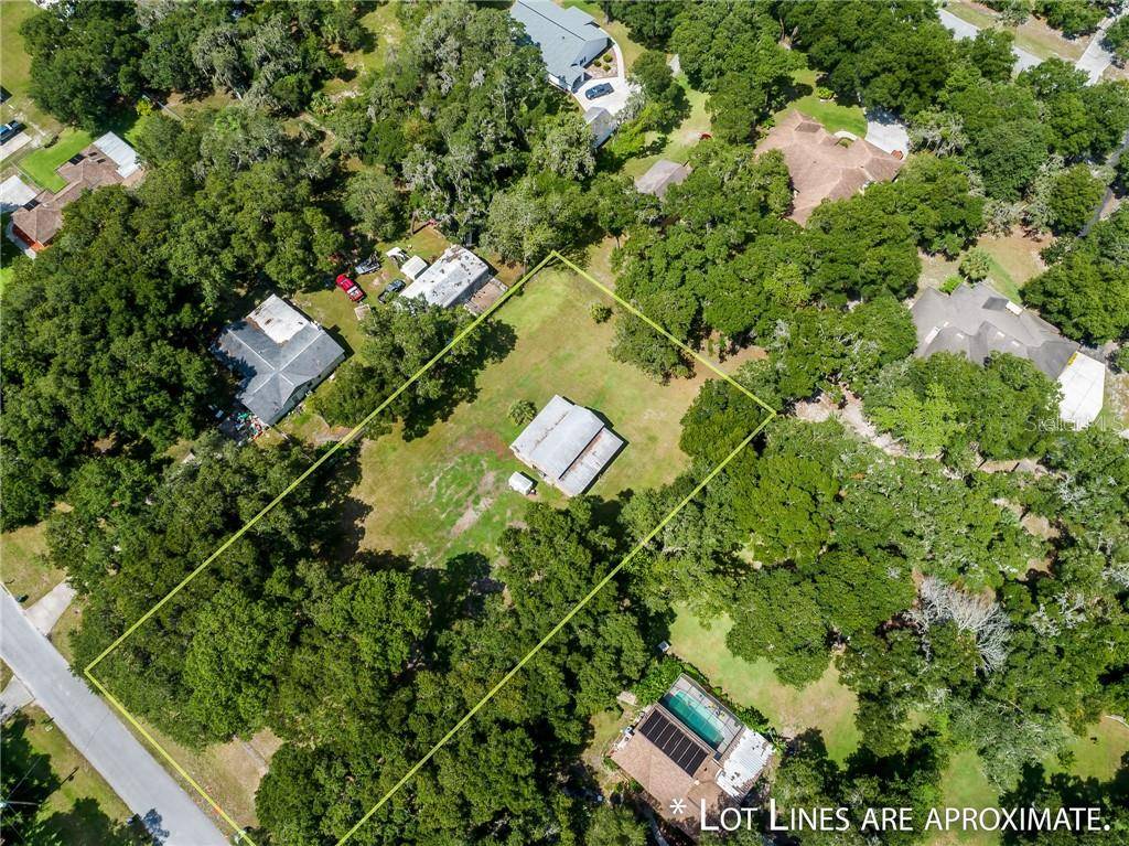 Lithia, FL 33547,8423 SOUTHWOOD OAKS ST