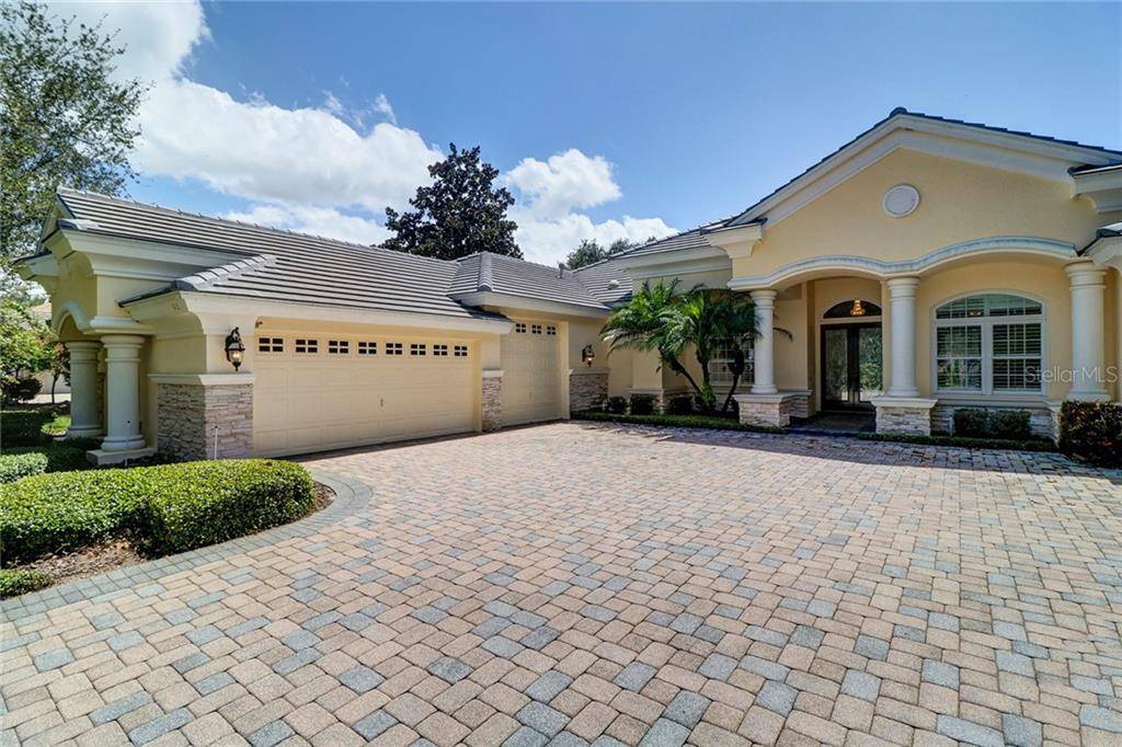 Palm Harbor, FL 34683,913 SKYE LN