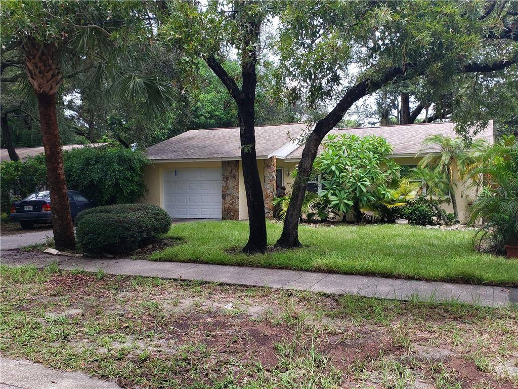 Tarpon Springs, FL 34689,727 LOCUST ST