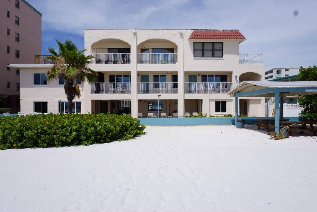 North Redington Beach, FL 33708,17300 GULF BLVD #8