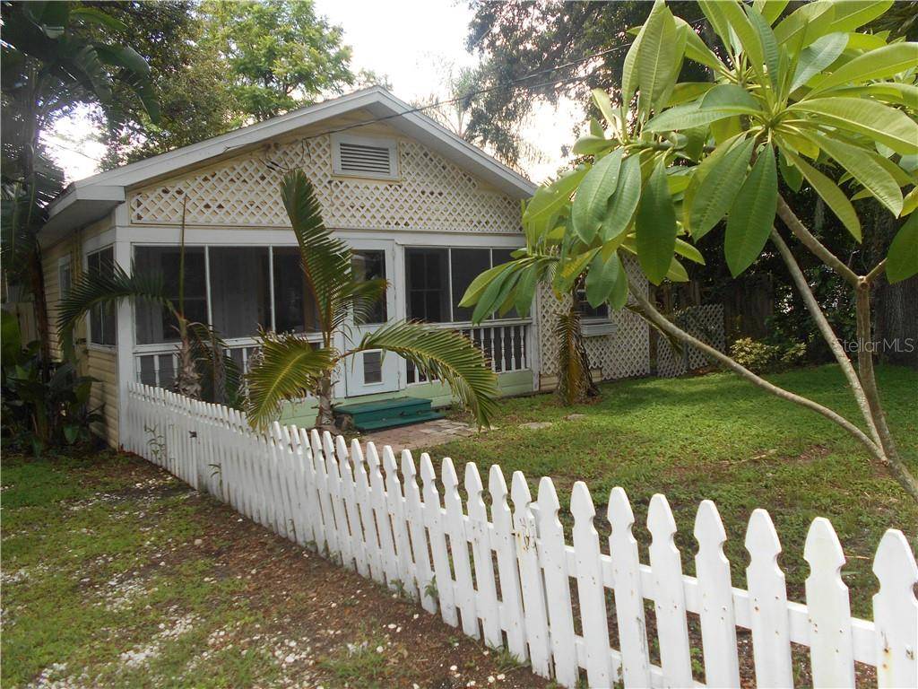 Dunedin, FL 34698,1032 OAK ST