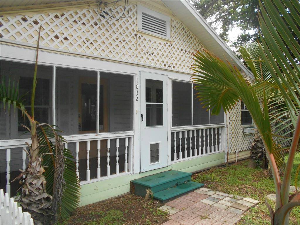 Dunedin, FL 34698,1032 OAK ST