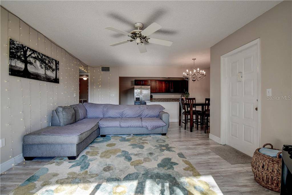 Tarpon Springs, FL 34688,1127 PINE RIDGE CIR W #E2