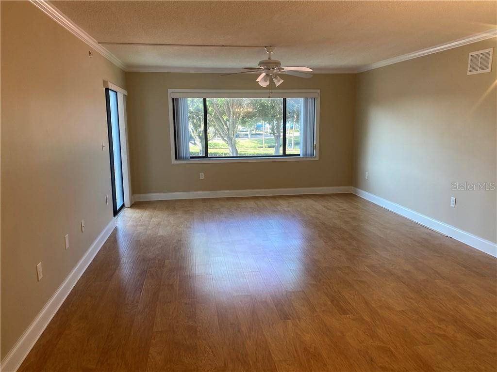 Clearwater, FL 33761,2595 COUNTRYSIDE BLVD #8208