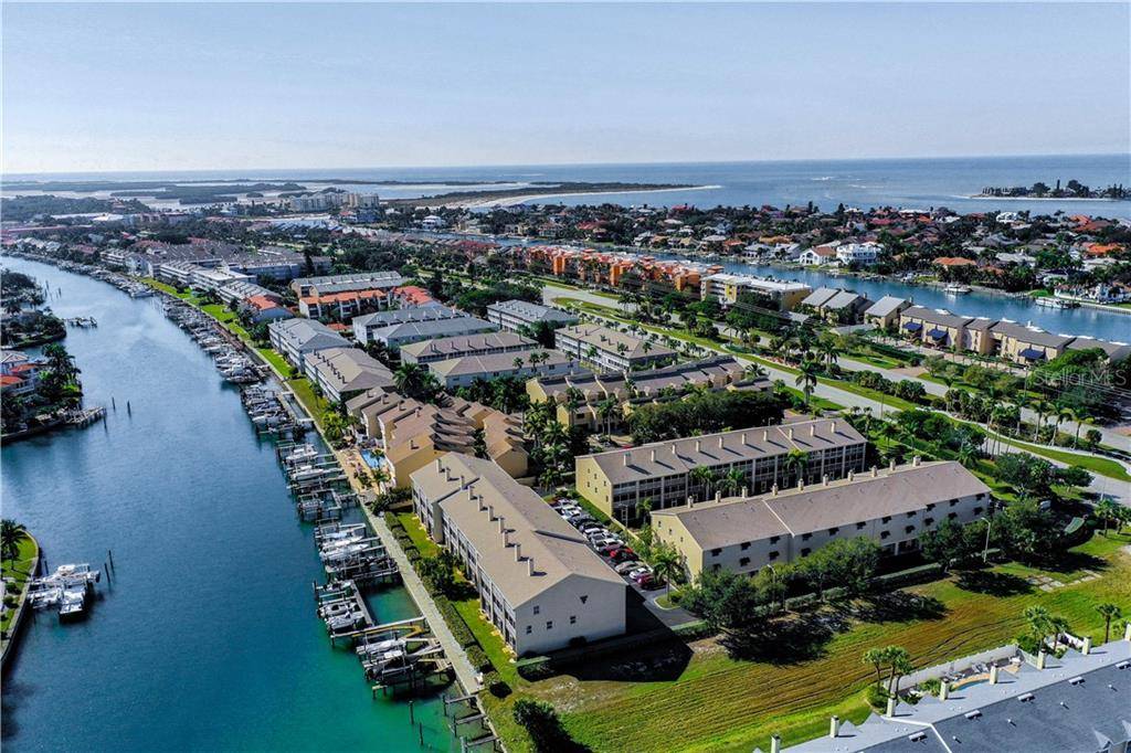 Tierra Verde, FL 33715,465 PINELLAS BAYWAY S #310