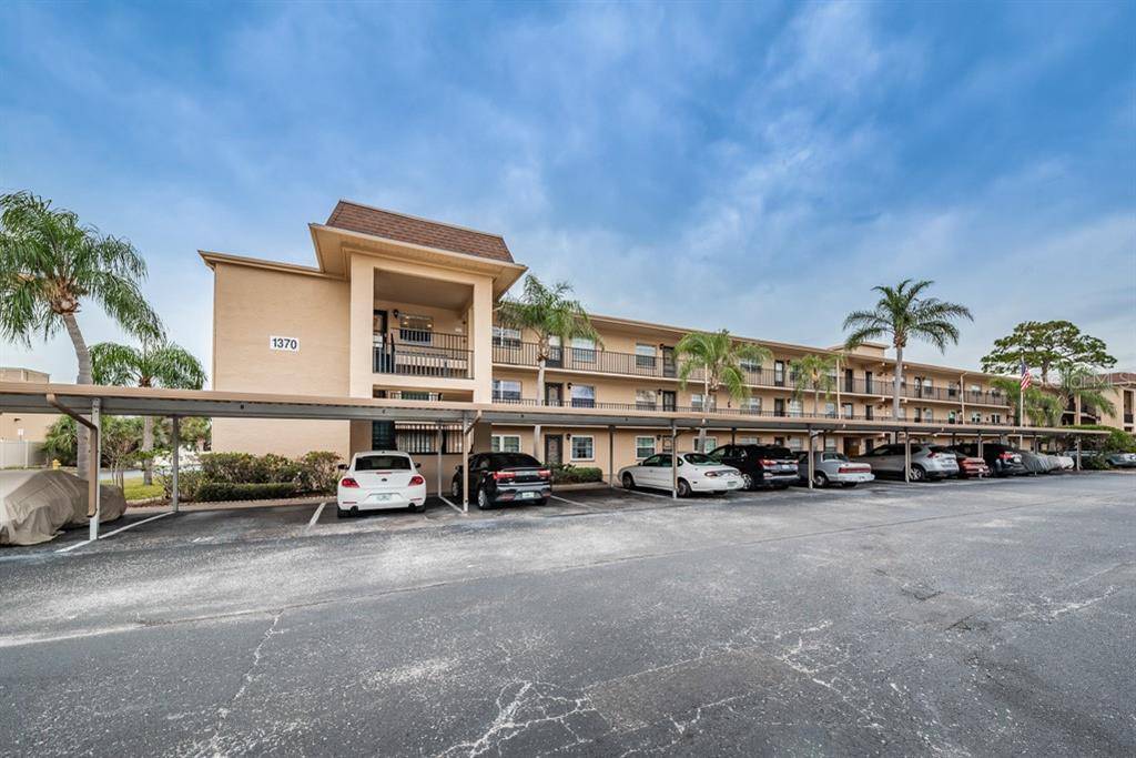 Dunedin, FL 34698,1370 HEATHER RIDGE BLVD #302