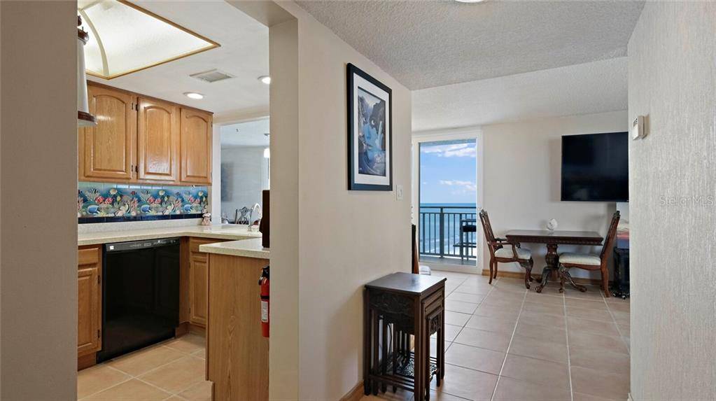 Redington Shores, FL 33708,17408 GULF BLVD #1102