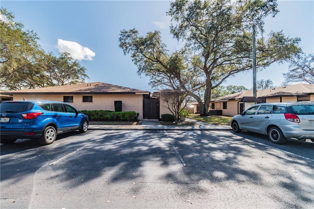 Pinellas Park, FL 33781,8422 60TH ST N #202