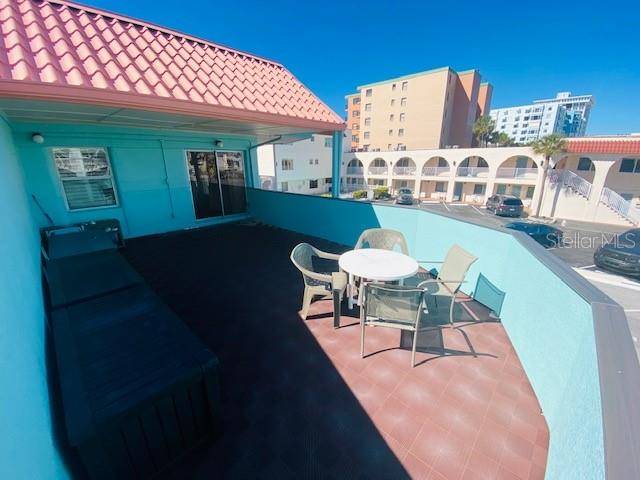 North Redington Beach, FL 33708,17250 GULF BLVD #30