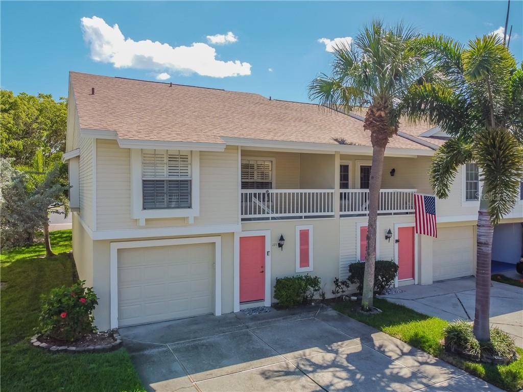 Treasure Island, FL 33706,221 SUN VISTA CT S #8