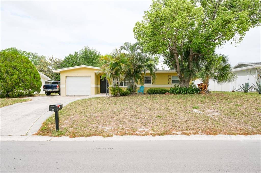 Dunedin, FL 34698,985 DUMONT DR