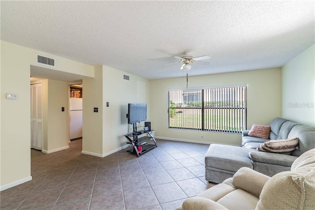 Clearwater, FL 33761,905 HAMMOCK PINE BLVD #905