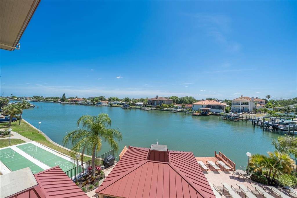 Clearwater Beach, FL 33767,113 ISLAND WAY #233