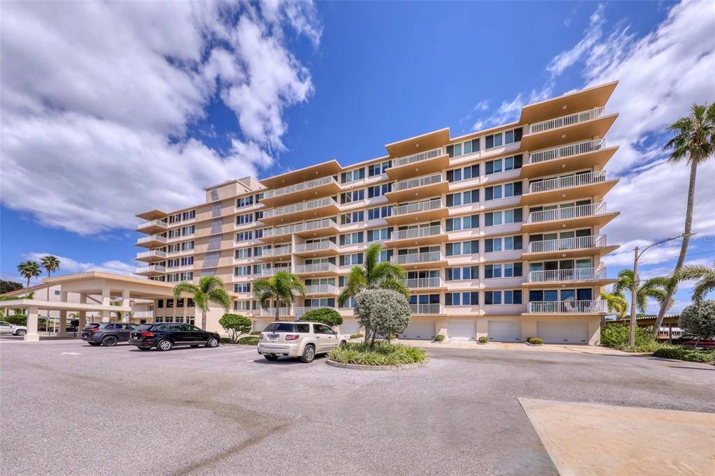 Clearwater Beach, FL 33767,223 ISLAND WAY #3B