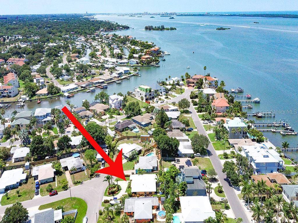 Dunedin, FL 34698,2456 TRADEWINDS DR