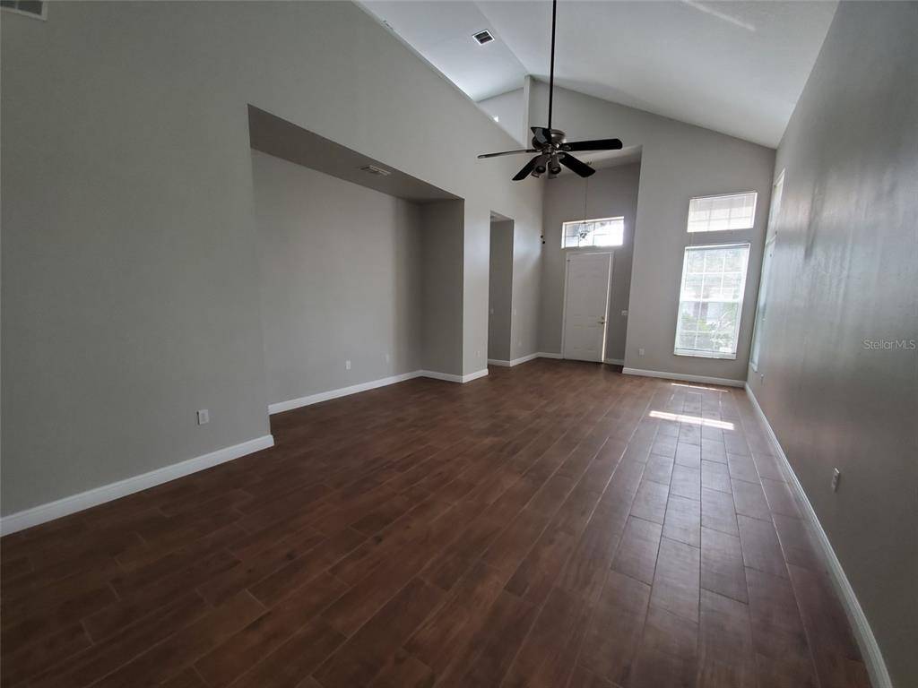 Tarpon Springs, FL 34688,3046 SAVANNAH OAKS CIR