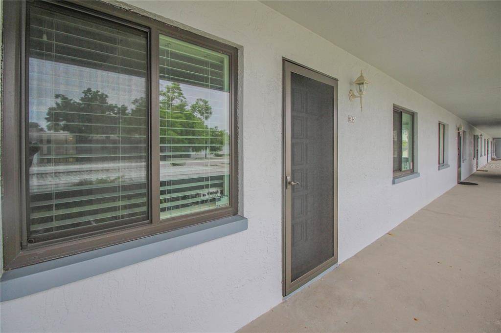 Oldsmar, FL 34677,122 NINA WAY #122