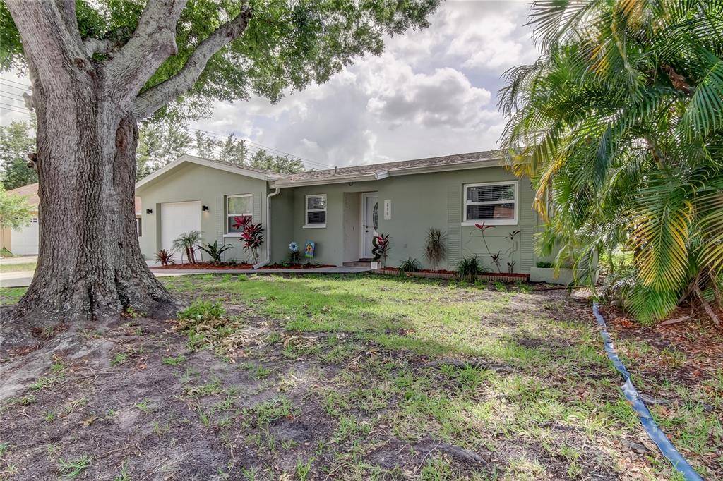 Palm Harbor, FL 34684,609 LINDA CT