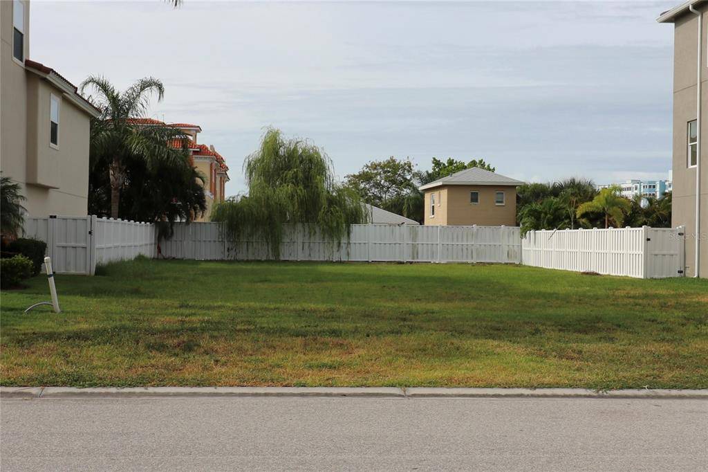 Redington Shores, FL 33708,109 FOREST HILLS DR