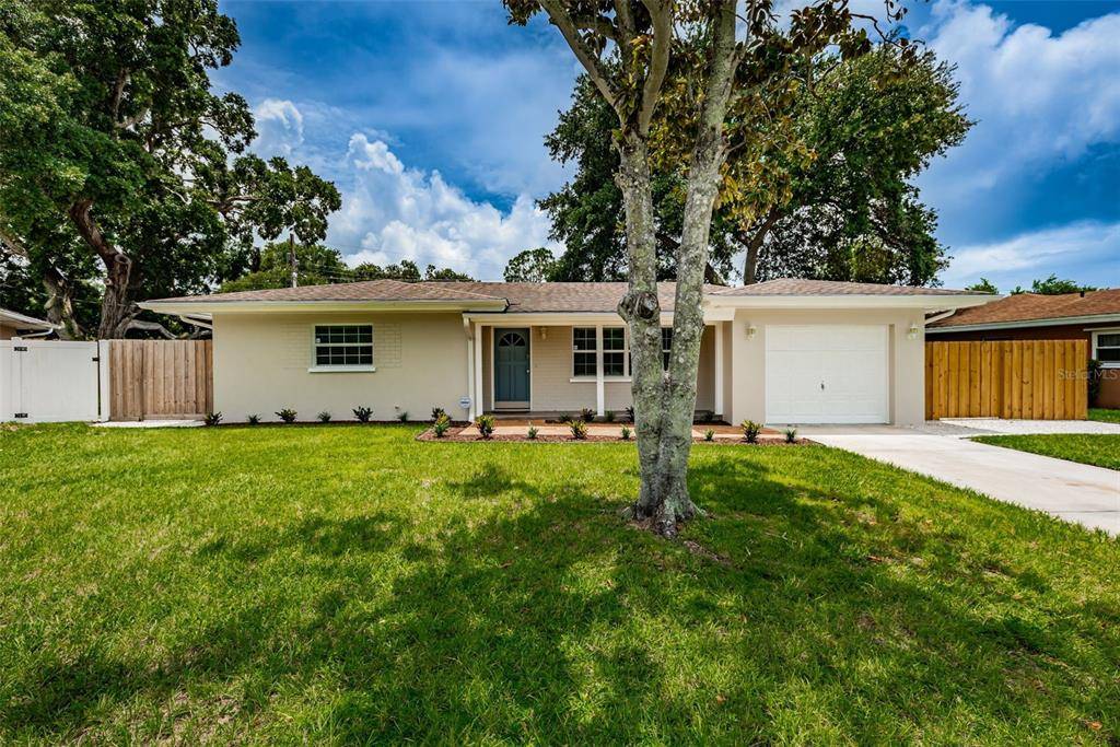 Dunedin, FL 34698,685 SAN ROY DR S