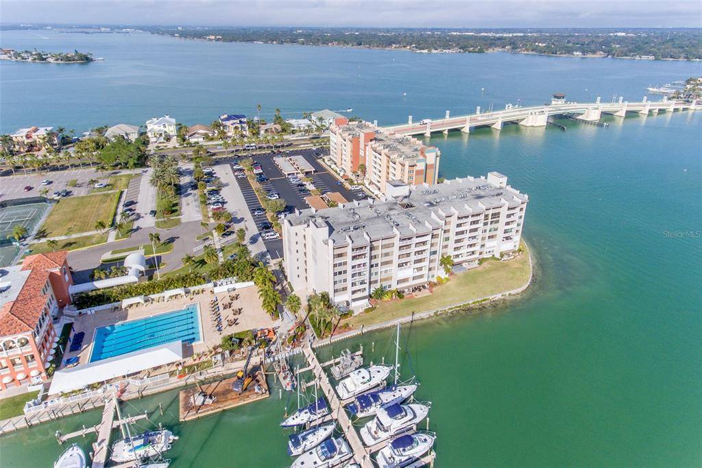 Treasure Island, FL 33706,450 TREASURE ISLAND CSWY #206