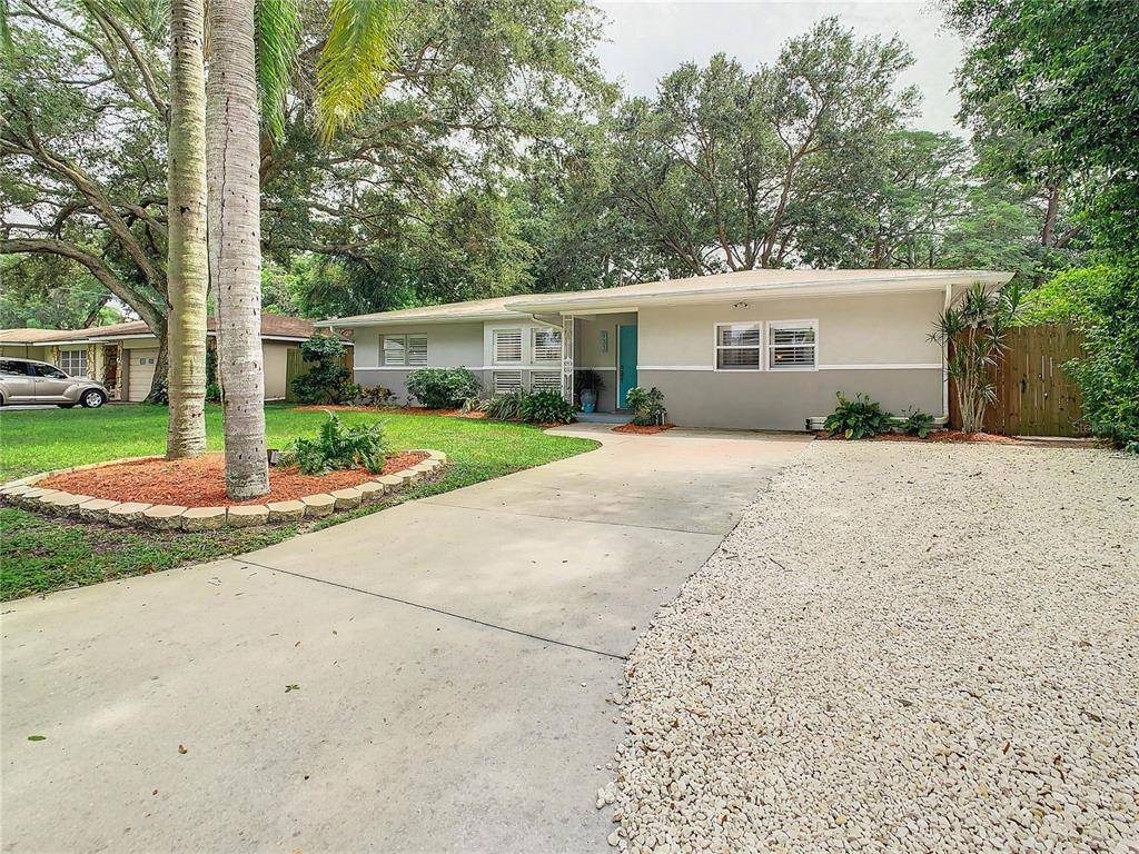 Dunedin, FL 34698,933 LAKEWOOD DR