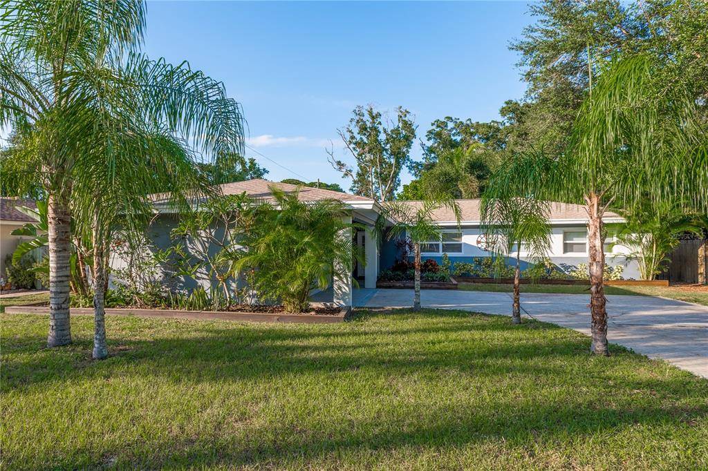 Dunedin, FL 34698,950 PARKWOOD DR