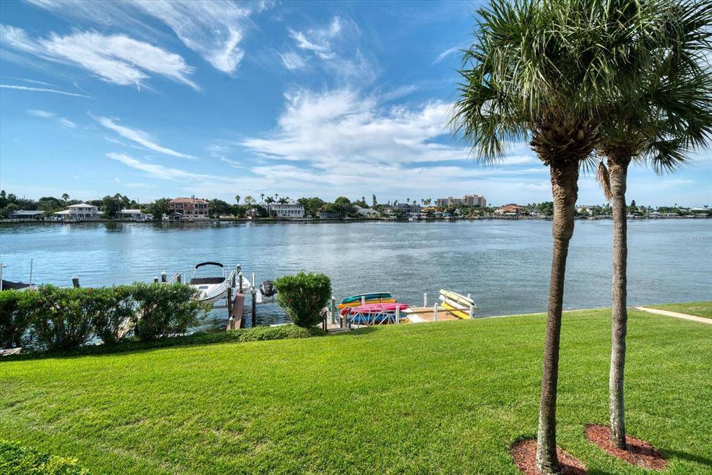 Clearwater, FL 33767,736 ISLAND WAY #206