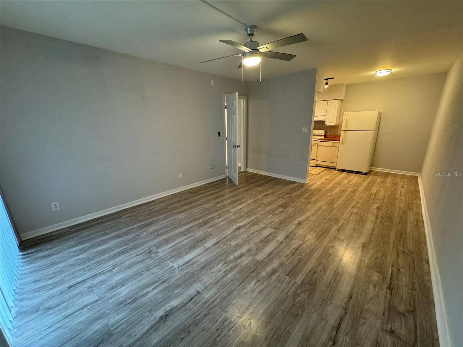 St Petersburg, FL 33703,5380 4TH ST N #203